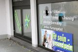 Zum zweiten Mal binnen weniger Wochen: Schaufenster am Fitness-Studio zerstört