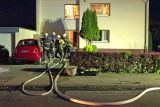 Kellerbrand: Vier Hausbewohner und ein Feuerwehr-Angehöriger verletzt