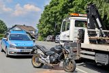 Motorradfahrer bei Verkehrsunfall verletzt und in Krankenhaus verbracht