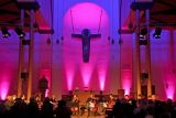 Kleines Konzert mit zwölf Cellisten in der Kirche