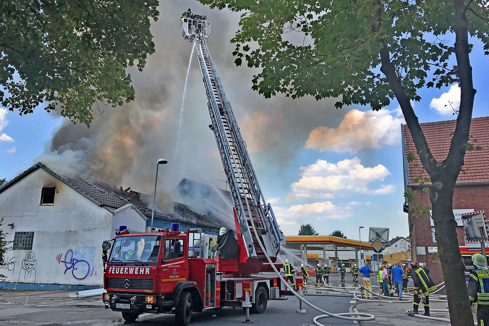 Fast 1 3 Millionen Euro F r Neue Feuerwehr Fahrzeuge