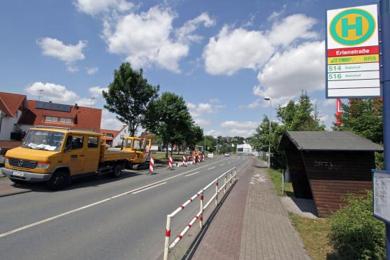 Bauarbeiten an der Bushaltestelle "Erlenstraße" in Wickede FOTO: ANDREAS DUNKER