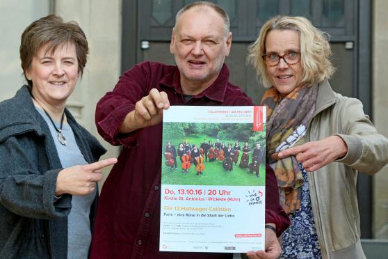 Wickedes Kulturamtsleiterin Susanne Modler mit den Organisatoren des Cello-Herbstes: Uli Bär (Intendant) und Alexandra Schneider (von links) FOTO: ANDREAS DUNKER