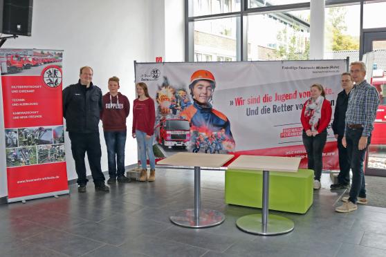 Informations-Stand der Feuerwehr in der Sekundarschule in Wickede FOTO: FEUERWEHR