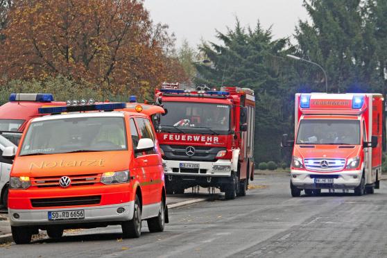 Rettungskräfte an der Antoniusstraße in Wickede