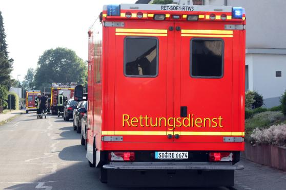 Der dritte Einsatz der Freiwilligen Feuerwehr der Gemeinde Wickede (Ruhr) am heutigen Tage: Einsatz an der Bergstraße FOTO: ANDREAS DUNKER