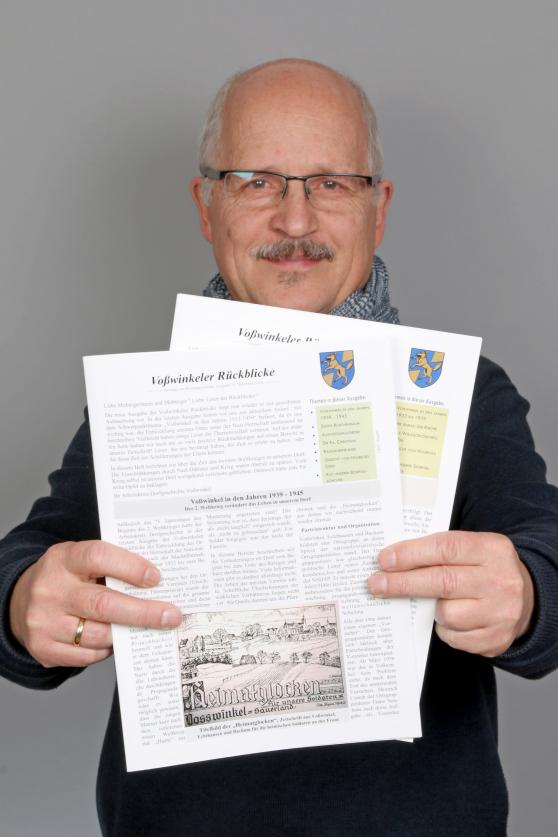 Präsentiert die Rückblicke: Michael Filthaut, einer der verantwortlichen Autoren aus Voßwinkel FOTO: CARINA WESTERWELLE