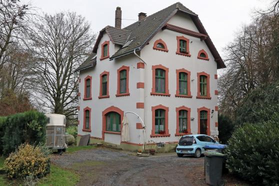 Das Tagelöhnerhaus mit dem Walmdach FOTO: ANDREAS DUNKER