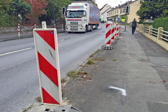 Die Hauptstraße vor der Sicherung des Schulweges ARCHIVFOTO: ANDREAS DUNKER