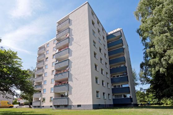 Das "hohe Haus" an der Straße "Am Hövelwald" in Wickede ist achtgeschossig. Ab neun Etagen wäre es – laut Landesbauordnung – ein "Hochhaus". FOTO: CARINA WESTERWELLE