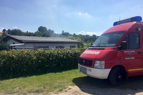 Der in Brand geratene Anbau einer Gartenlaube in der Kleingartenanlage "Zum Ruhrblick" in Wiehagen FOTO: ANDREAS DUNKER 
