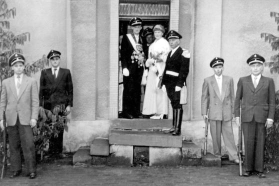 Königspaar von 1955/56: Franz Bürmann und Elisabeth Goeke
FOTO: ARCHIV VEREIN DORF WIMBERN