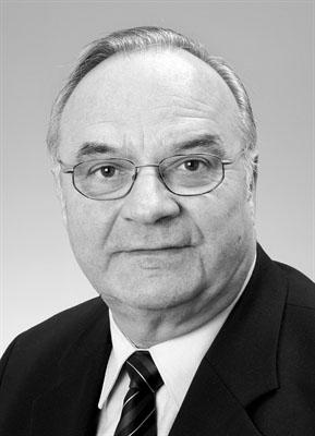 Landrat a. D. Wilhelm Riebniger ist am Montag, 23. April 2018, im Alter von 75 Jahren verstorben. FOTO: KREIS SOEST / THOMAS WEINSTOCK