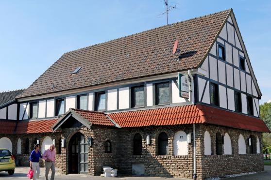 Lindenhof: Revival als jugoslawisches Restaurant FOTO: ANDREAS DUNKER