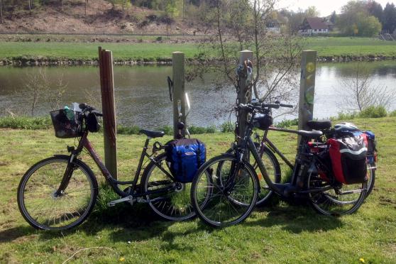 Entlang des Flusses führt der Ruhrtalweg als beliebter Fernwanderradweg FOTO: ANDREAS DUNKER