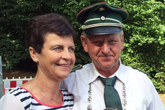 Neuer Regent in Echthausen: Ulrich Peck mit seiner Mitregentin: Mechthild Peck
FOTO: ANDREAS DUNKER