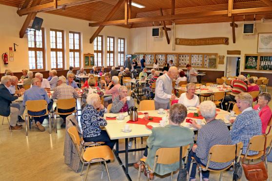 Kaffeetrinken für Senioren in der Gemeindehalle in Echthausen ARCHIVFOTO: ANDREAS DUNKER