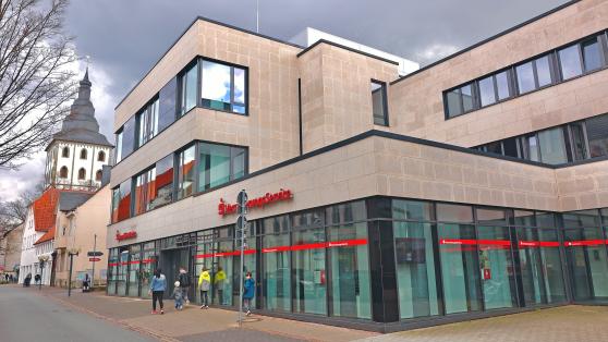 Sparkasse Hellweg-Lippstadt an der Spielplatzstraße in Lippstadt ARCHIVFOTO: ANDREAS DUNKER