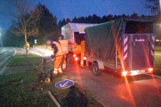 Räumungsarbeiten nach dem Unfall FOTO: privat