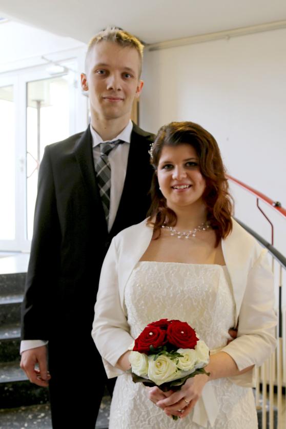 Dennis Keggenhoff und Sandra Altenwerth gaben sich heute im Rathaus das Ja-Wort FOTO: CARINA WESTERWELLE