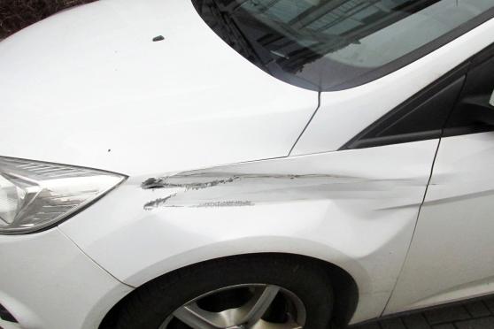 Beschädigter Ford an der Oststraße FOTO: KREISPOLIZEIBEHÖRDE SOEST