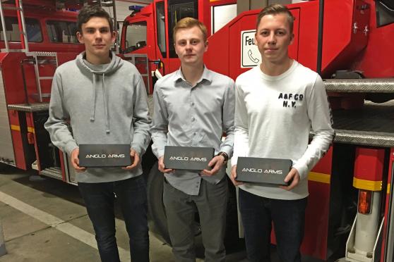 Übergang von der Jugendfeuerwehr in den aktiven Dienst FOTO: FEUERWEHR