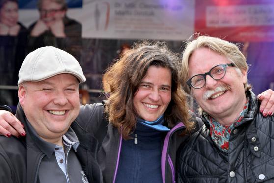 Markus Thurau, Gabriela Kimpel und Dr. Clemens Frigge (von links) vom Wickeder Wirtschaftsverband "WIR" organisierten das Lanfer-Fest in diesem Jahr für die Bevölkerung. FOTO: ANDREAS DUNKER