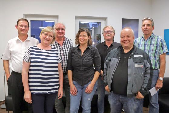 Die WIR-Mitglieder Dirk Reinke, Margarethe Schulte, Matthias George, Gabriela Kimpel, Dr. Clemens Frigge, Markus Thurau und Rüdiger Papenberg (von links) FOTO: ANDREAS DUNKER