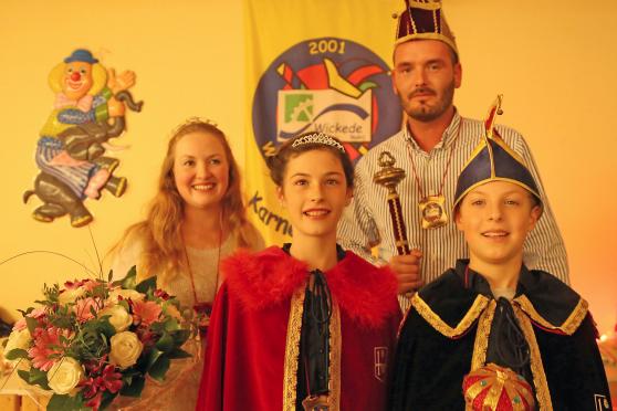 Das Karnevalsprinzenpaar und das Kinderprinzenpaar 2017 FOTO: ANDREAS DUNKER