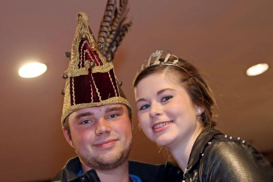 Am 11.11. wird ein neues Prinzenpaar proklamiert. – Hier das amtierende närrische Regentenpaar Dennis Kampmann und Sarah Melina Gebhardt ARCHIVFOTO: ANDREAS DUNKER