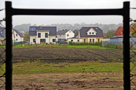 Das Gelände des ehemaligen Sportplatzes ist bereits teilweise bebaut. FOTO: ANDREAS DUNKER