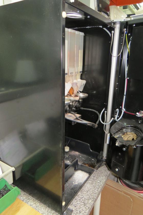 Kaffeautomat geknackt – Münzgeld geklaut FOTO: KREISPOLIZEIBEHÖRDE SOEST