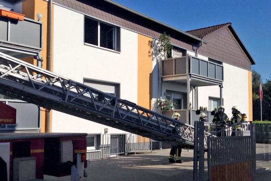 Wohnungsbrand an der Straße "Zum Ostenfeld", Hausnummer 16. FOTO: CARINA WESTERWELLE