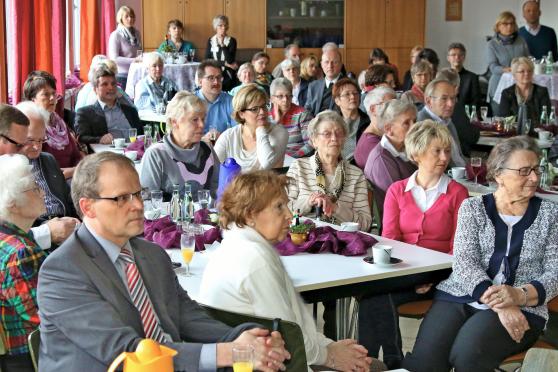 Der Saal des Martin-Luther-Hauses soll künftig nicht nur für Gemeindeversammlungen sondern auch für ein "Beerdigungscafé" genutzt werden ARCHIVFOTO: ANDREAS DUNKER