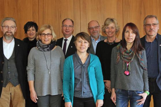 Das bisherige Presbyterium (von links): Hartwig Meier, Eva Berneis, Ulrike Freund, Pfarrer Dr. Christian Klein, Natalia Klassen, Karlheinz Krause, Herta Yazigi, Simone Krikau und Manfred Hannig. ARCHIVFOTO: ANDREAS DUNKER