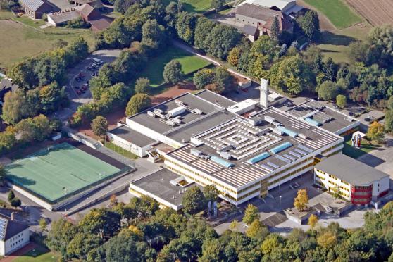 Die Gesamtschule in Fröndenberg LUFTBILD: ANDREAS DUNKER / NRW-IMAGE.DE