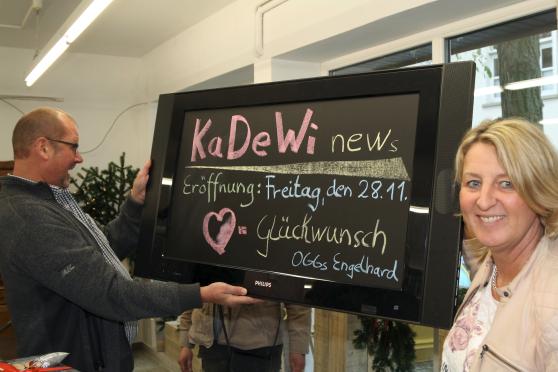 Tafel für Nachrichten und Angebote FOTO: ANDREAS DUNKER