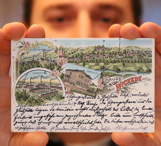 Noch keine Fotomotive sondern nur Grafiken – den Text schrieb man darunter, denn auf der Rückseite standen nur Adressdaten usw. FOTO: ANDREAS DUNKER