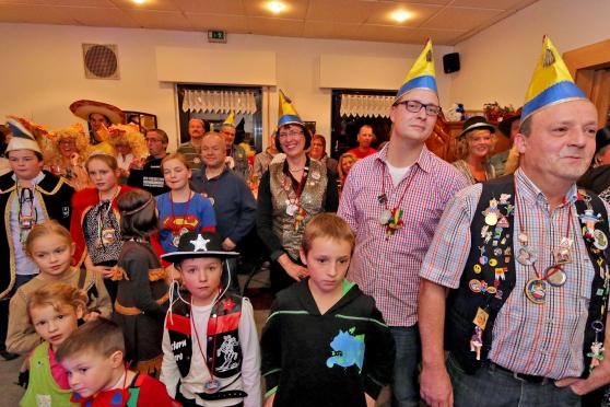 Karnevalisten bei der närrischen Prinzenproklamation FOTO: ANDREAS DUNKER