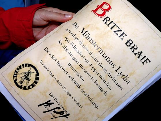 Ein "Britze-Braif" als Erinnerungsurkunde an die Prozedur des "Poahläsens" ARCHIVFOTO: ANDREAS DUNKER