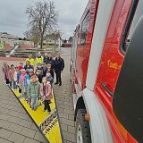 Toter Winkel: Was Kinder am Feuerwehrauto lernten