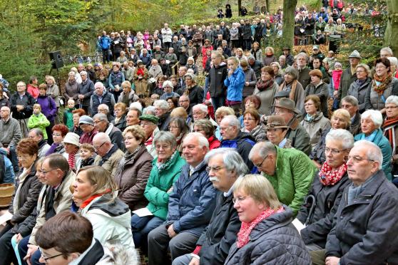 Traditionelle "Hubertus-Messe" im Rahmen eines Freiluf-Gottesdienstes im "Wildwald" in Voßwinkel ARCHIVFOTOS: ANDREAS DUNKER