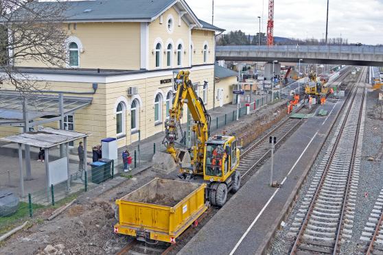 Großbaustelle am Osterwochenende am Wickeder Bahnhof FOTO: ANDREAS DUNKER