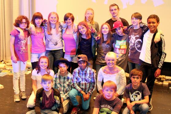 Gruppenbild der Schüler der Sekundarschule Wickede nach der Musicalaufführung im letzen Jahr ARCHIVFOTO: ANDREAS DUNKER